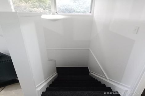 Photo of property in 153 Gossamer Drive, Pakuranga Heights, Auckland, 2010