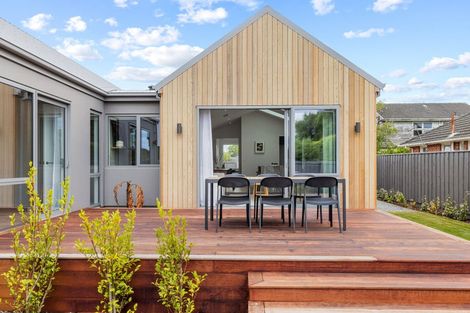 Photo of property in 17 Bradshaw Terrace, Riccarton, Christchurch, 8011