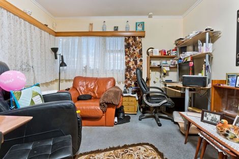Photo of property in 2/29 Eban Avenue, Hillcrest, Auckland, 0627