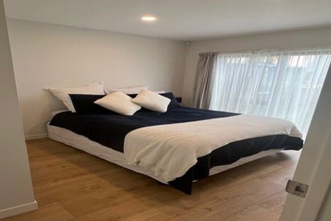 Photo of property in 16 Meritage Lane, Te Atatu South, Auckland, 0610