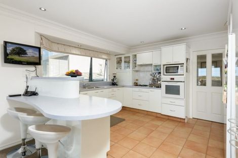 Photo of property in 994 Papamoa Beach Road, Papamoa Beach, Papamoa, 3118