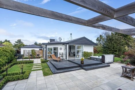 Photo of property in 22 Torlesse Crescent, Darfield, 7510