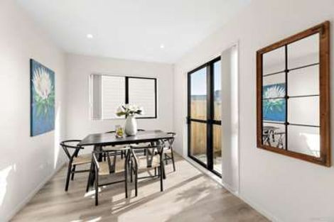 Photo of property in 5/60 Kelman Road, Kelston, Auckland, 0602