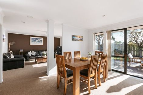 Photo of property in 9 Beachmere Place, Papamoa Beach, Papamoa, 3118