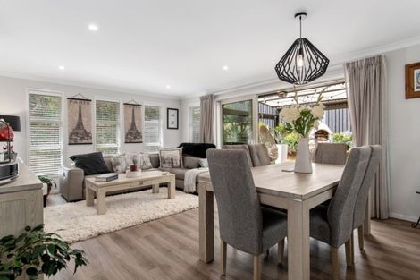 Photo of property in 1 Gumtree Lane, Omokoroa, 3114