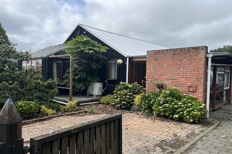 Photo of property in 41 Yaldhurst Road, Sockburn, Christchurch, 8042