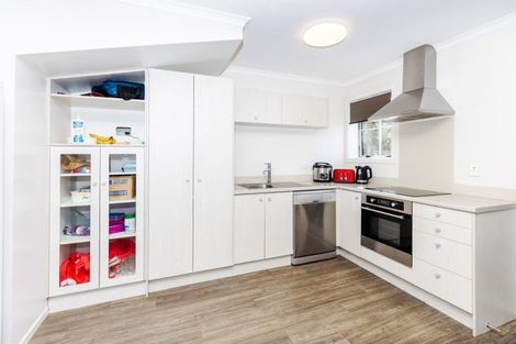 Photo of property in 1 Chiefs Court, Hamilton East, Hamilton, 3216