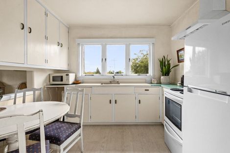 Photo of property in 59a Middle Road, Havelock North, 4130