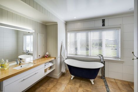 Photo of property in 137 Walcott Lane, Kahuranaki, 4295