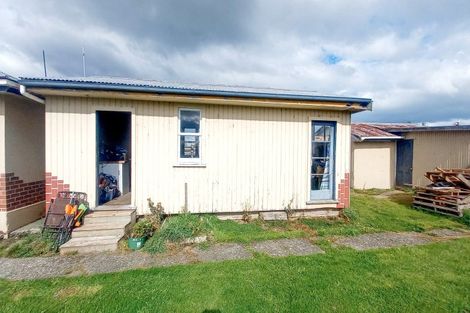 Photo of property in 21 Main Road, Tuatapere, 9620