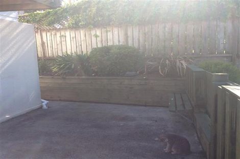 Photo of property in 2/37 Toru Street, Te Atatu Peninsula, Auckland, 0610