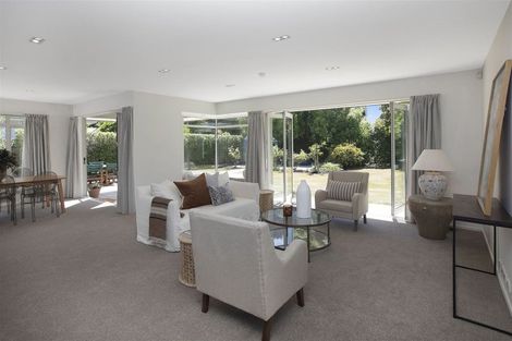 Photo of property in 72 Memorial Avenue, Ilam, Christchurch, 8053