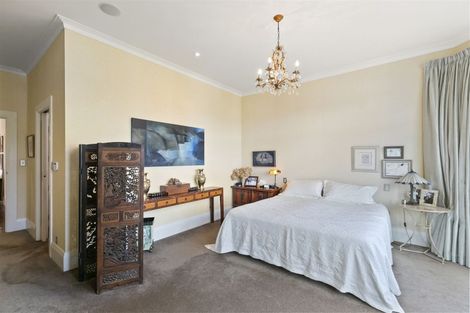 Photo of property in 12 Carlton Gore Road, Roseneath, Wellington, 6011