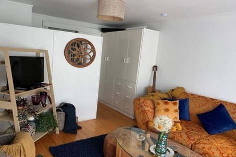 Photo of property in 2/40 Killarney Avenue, Torbay, Auckland, 0630