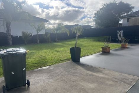 Photo of property in 63 Westerham Drive, Dannemora, Auckland, 2016