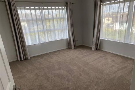 Photo of property in 6 Melmore Place, Pinehill, Auckland, 0632