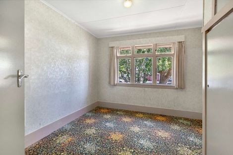 Photo of property in 2 Caius Avenue, Gonville, Whanganui, 4501