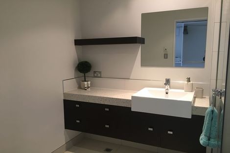 Photo of property in 10/30 London Quay, Picton, 7220