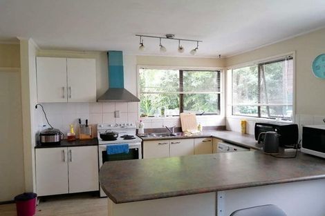 Photo of property in 4 Garner Place, Glenfield, Auckland, 0629