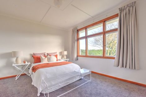 Photo of property in 153 Seaward Road, Edendale, 9825