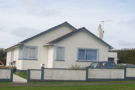 Photo of property in 8 Hutchins Street, Waitara, 4320