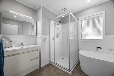 Photo of property in 21 Carter Drive, Pomare, Rotorua, 3015