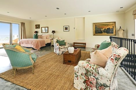 Photo of property in 137 Blackbarn Road, Havelock North, 4294