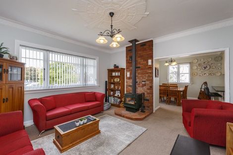 Photo of property in 4 Wellington Street, Feilding, 4702