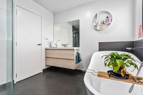 Photo of property in 1 Tawhara Place, Edgecumbe, 3120