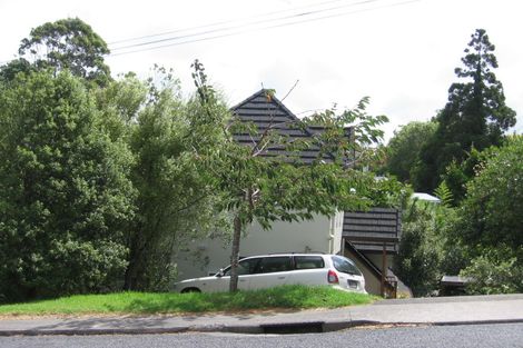 Photo of property in 2/15 Kenmure Avenue, Forrest Hill, Auckland, 0620