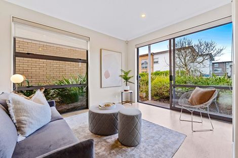 Photo of property in 4 Vincent Lane, Hobsonville, Auckland, 0616