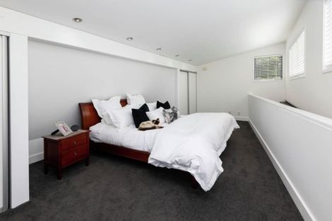 Photo of property in 21 Tanglewood Place, Cockle Bay, Auckland, 2014