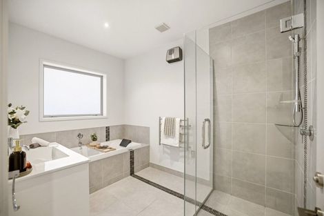Photo of property in 45 Durrell Way, Rolleston, 7614