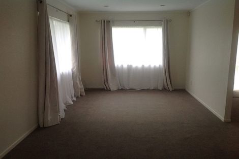 Photo of property in 8 Camberley Court, Manurewa East, Auckland, 2102