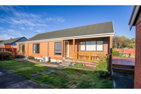 Photo of property in 2/21 Ensign Street, Halswell, Christchurch, 8025