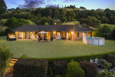 Photo of property in 604 Ponga Road, Opaheke, Papakura, 2584