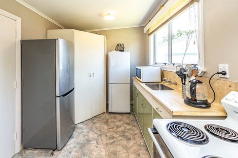 Photo of property in 5 Mosston Road, Castlecliff, Whanganui, 4501