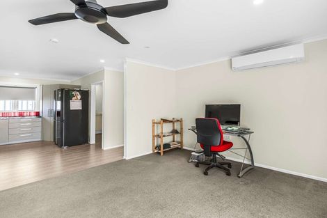 Photo of property in 8 Ormond Street, Woodville, 4920