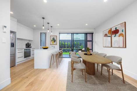 Photo of property in 7d Treasury Place, Onehunga, Auckland, 1061