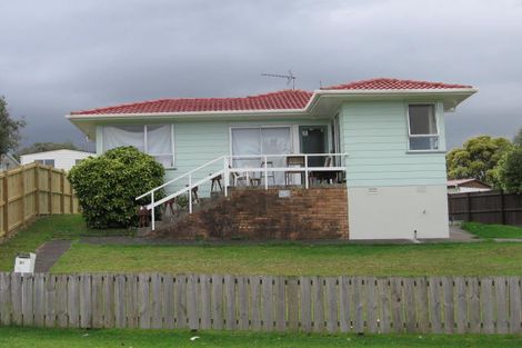 Photo of property in 30 Patts Avenue, Glendene, Auckland, 0602