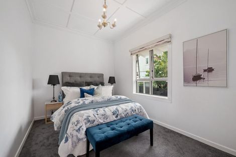 Photo of property in 1/317 Lake Road, Hauraki, Auckland, 0622