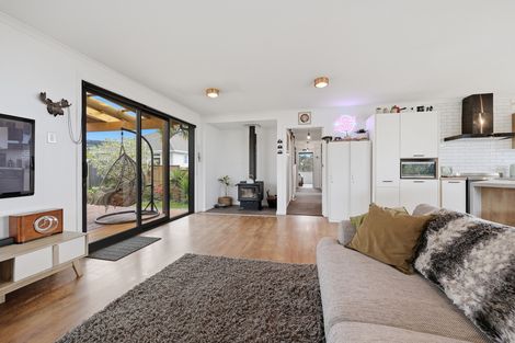 Photo of property in 8 Ellersley Street, Halfway Bush, Dunedin, 9010