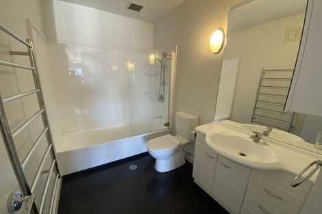 Photo of property in De Vere Apartments, 9/23 Tennyson Street, Te Aro, Wellington, 6011
