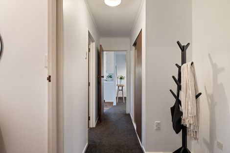 Photo of property in 32 Redwood Grove, Hokowhitu, Palmerston North, 4410