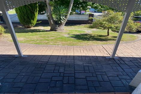 Photo of property in 1072 Great North Road, Point Chevalier, Auckland, 1022