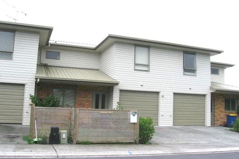 Photo of property in 24 Barnea Circle, Glen Eden, Auckland, 0602