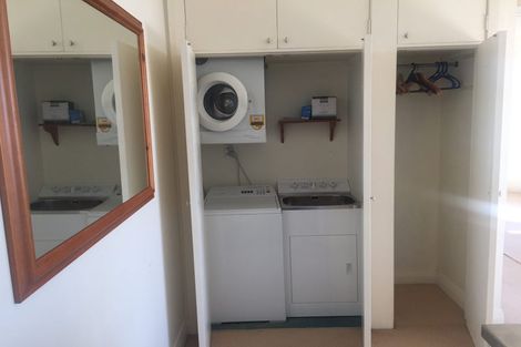 Photo of property in 82 Moana Road, Kelburn, Wellington, 6012