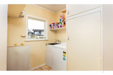 Photo of property in 9 Oxford Street, Waimate, 7924