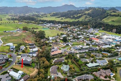 Photo of property in 37 Laly Haddon Place, Matakana, 0985