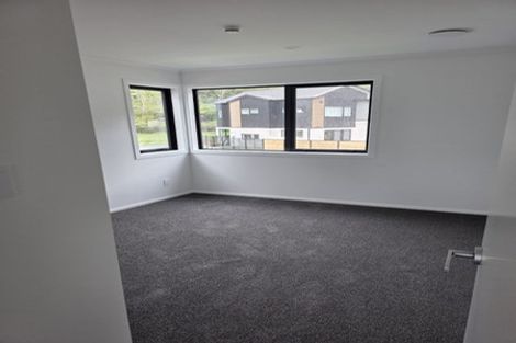 Photo of property in 3 Joseph Bolton Crescent, Wallaceville, Upper Hutt, 5018